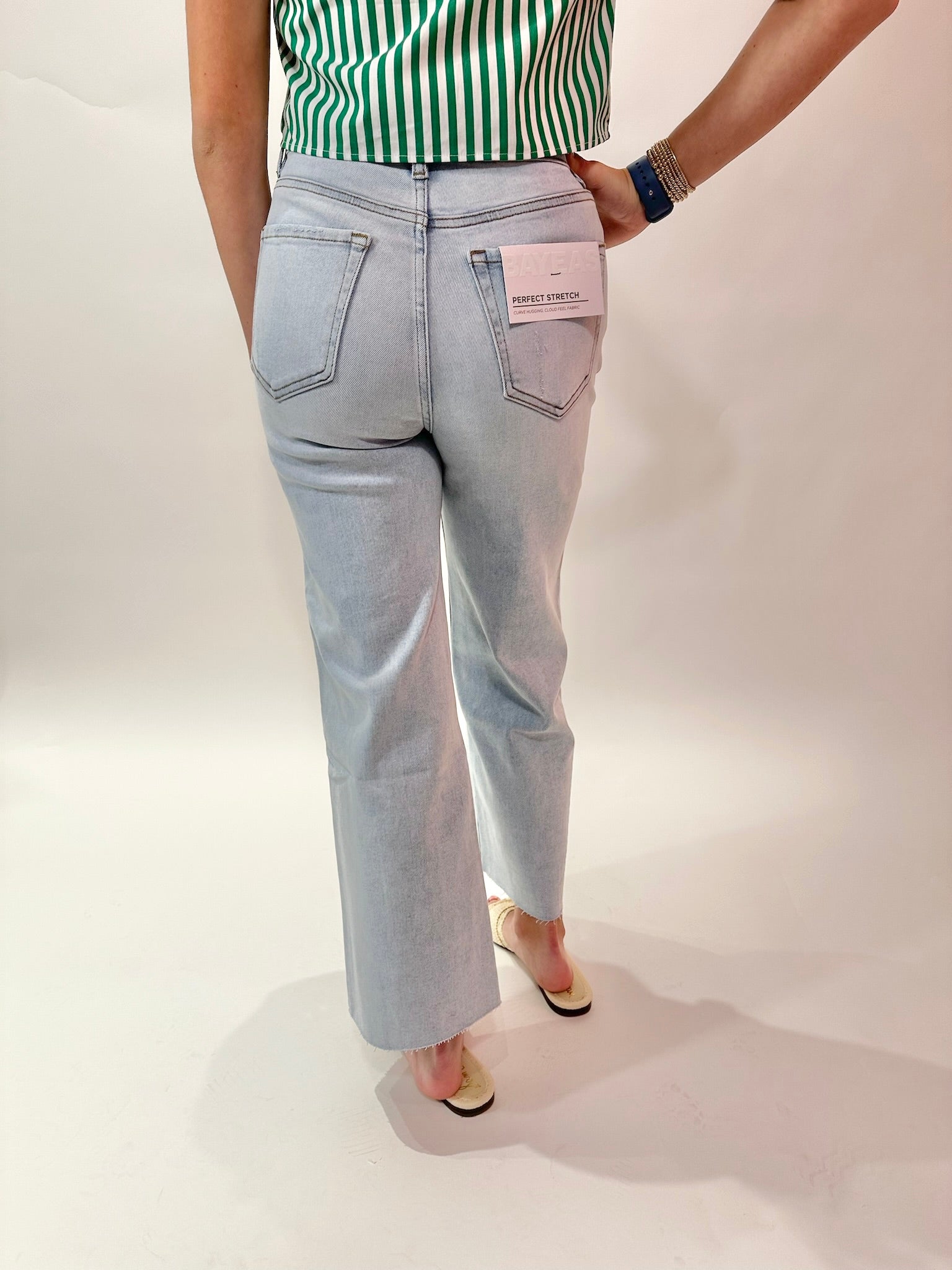 Mid Rise Straight Jeans LT. Blue